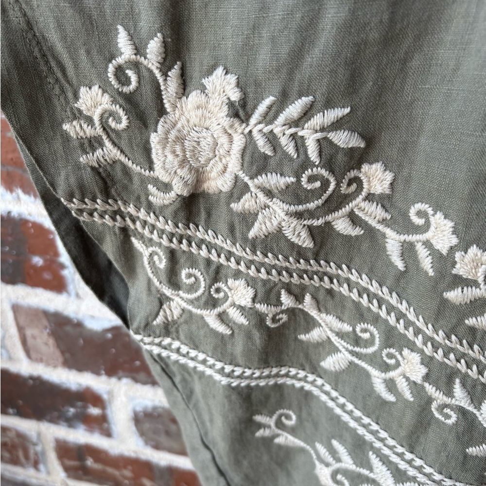 Johnny Was LA Tasya Bolero Olive Embroidered Linen Cropped Cardigan Size M - Picture 13 of 16